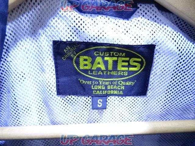 price down
BATES (Bates)
Rain suit top and bottom set
Comes with a storage bag!
[Size S]-04