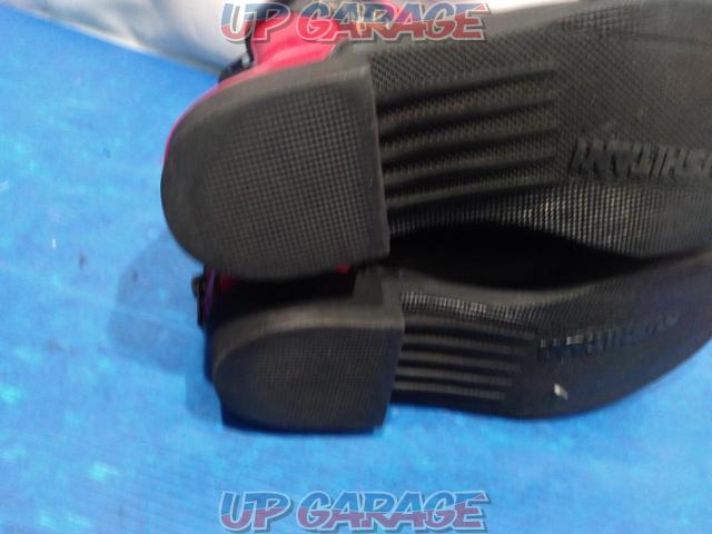 Wake resize: 25.0cm (customer declared size)
Kushitani
Black / Red
Leather boots-06