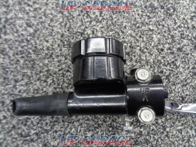 Unknown Manufacturer
Z1
Repro
Master cylinder
For double disc-08