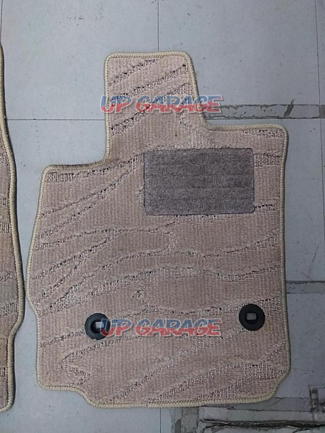  has been price cut  manufacturer unknown
30 series
Velfire
Previous period
7-seater
Floor mat-04