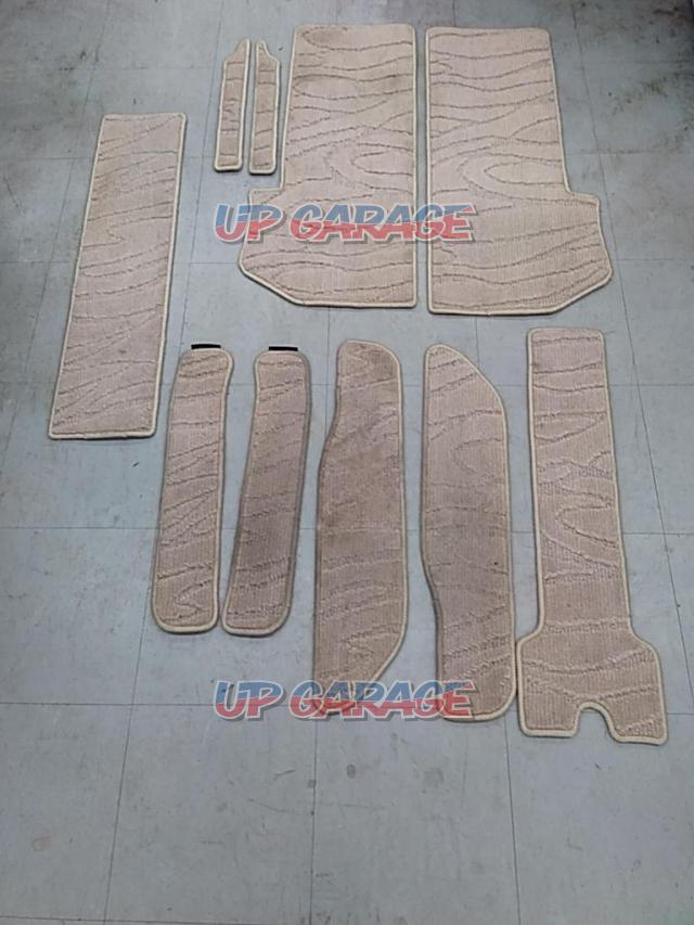  has been price cut  manufacturer unknown
30 series
Velfire
Previous period
7-seater
Floor mat-07