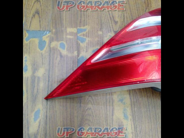 Mercedes-Benz
S class genuine tail lens
*Price reduced for left side only-03