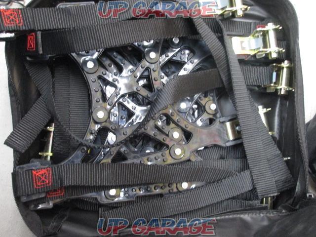 plastic tire chains
Nonmetal
Light car dedicated
135mm-175mm
3 stops-05