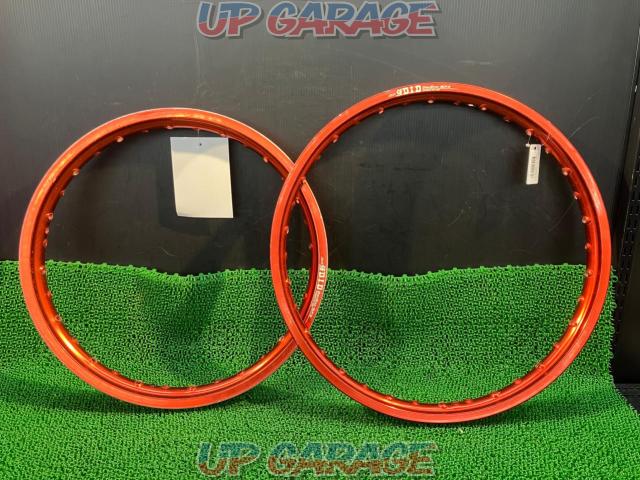 Wakeari
Removed from CRF250R (2014 model)
DID
DIRT
STAR
ST-X
STRONG
MX
RIM
Set before and after
RED-02