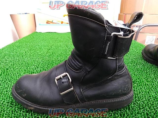 Size unknown
KADOYA
Leather boots
Black Ankle-04