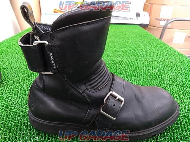 Size unknown
KADOYA
Leather boots
Black Ankle-06