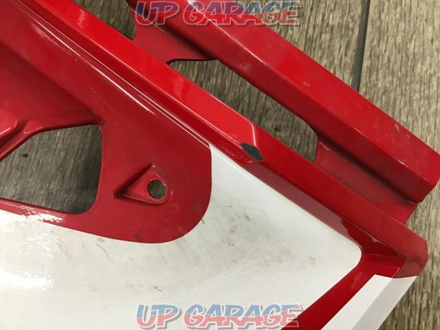 Price cut! HONDA
CBR250 genuine
side cowl/side panel/side cover
Left
(Red)
A sheet
#one side-05