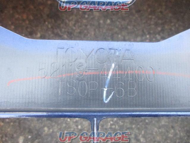  was price cut  Toyota original
Front bumper
Isis ANM10!!!!-03