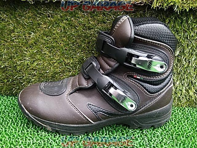 Price reduction 26cm GAERNE
Riding shoes-02