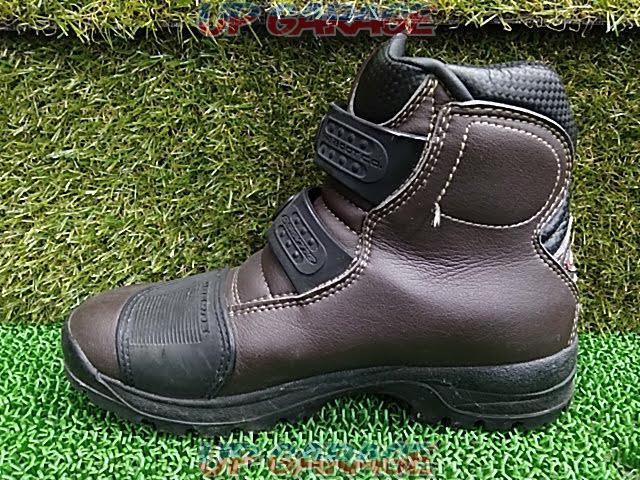 Price reduction 26cm GAERNE
Riding shoes-04