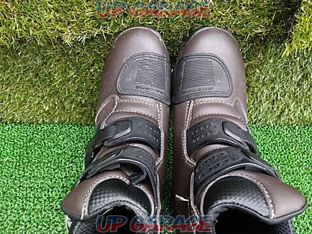 Price reduction 26cm GAERNE
Riding shoes-09