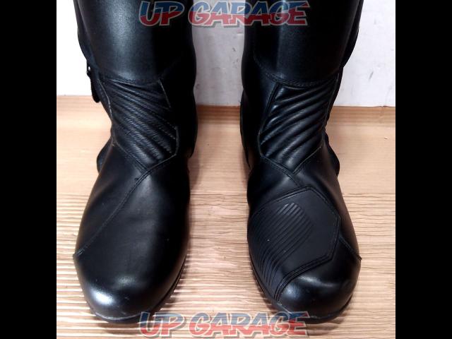 BMW
Professional touring boots
Size: 28cm-02