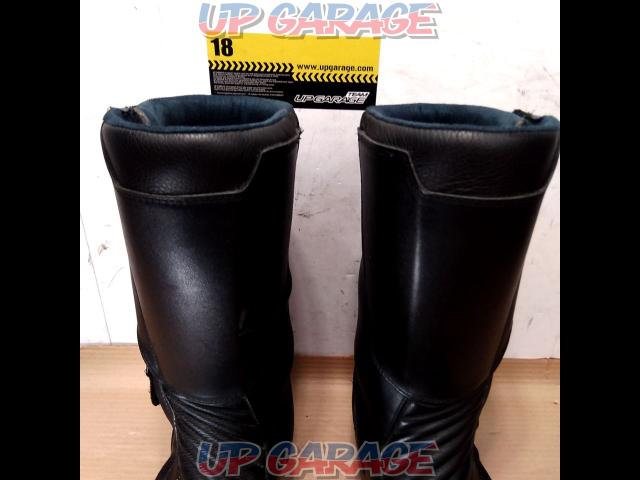 BMW
Professional touring boots
Size: 28cm-03