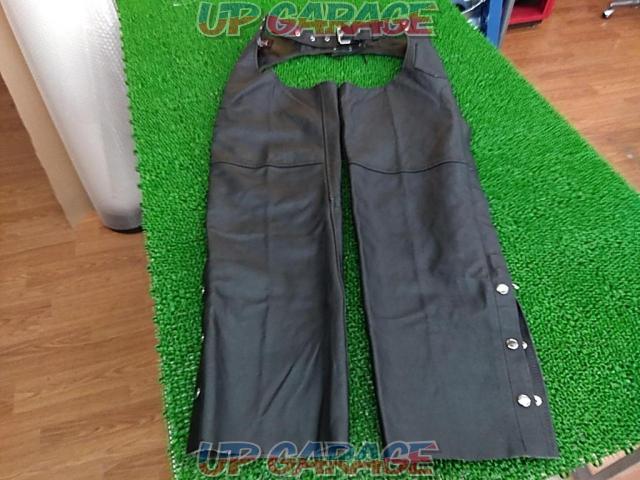 Size M
GENUINE
LEATHER
Leather Chaps
black-01