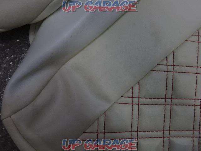 Big price reduction!! Clazzio
Quilting type
Seat Cover-03