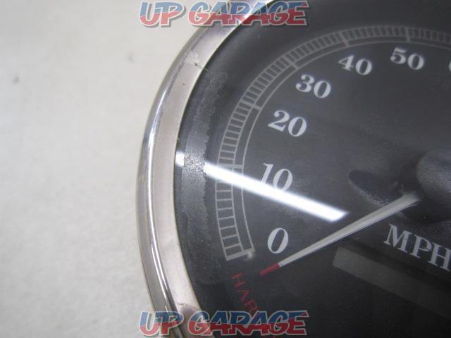 Harley reduced price
Genuine
Speedometer
Model unknown-03