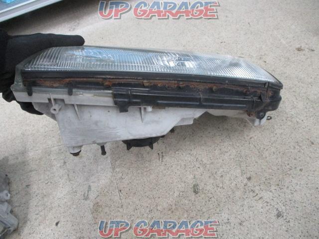 Nissan genuine
Y32
Cima
Headlight
Right and left-03