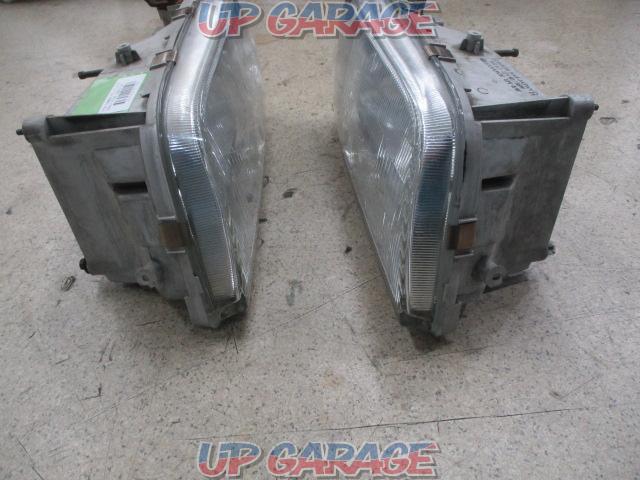 Nissan genuine
Y32
Cima
Headlight
Right and left-09