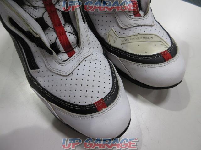 KUSHITANI
K-4574
Flow shoes
(W03680)-04