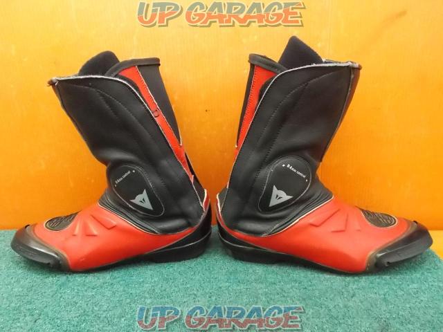 Price reduced! Size: 26.5cmDAINESE
Racing boots
/DAXIAL
CONTROL-04