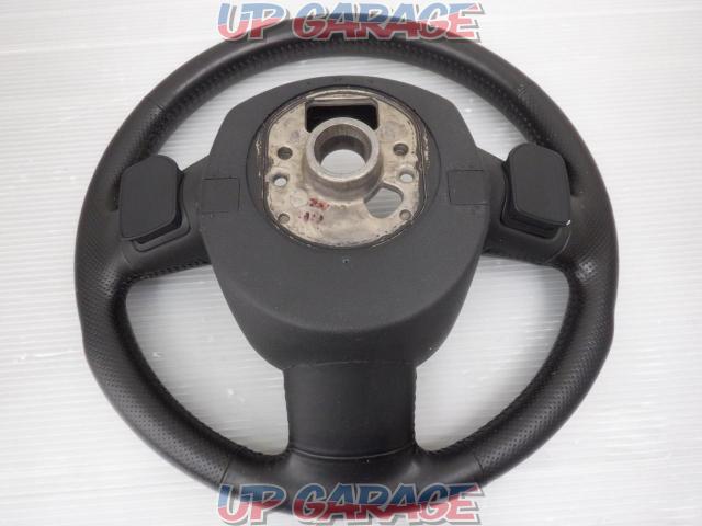 Price cut!! AUDI
Genuine leather steering wheel
AUDI
A4
8E-07