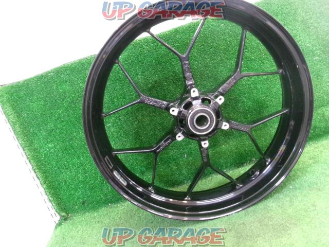 CBR1000RR (removed from 15 year model/vehicle without ABS)
HONDA genuine
Wheel front and back set
BK-08
