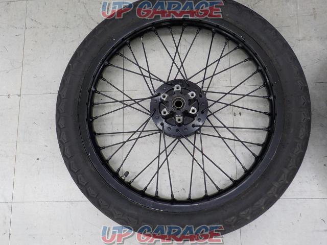 [SR400]
YAMAHA
Genuine tire wheel set-02