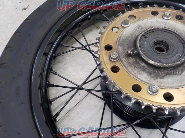 [SR400]
YAMAHA
Genuine tire wheel set-10