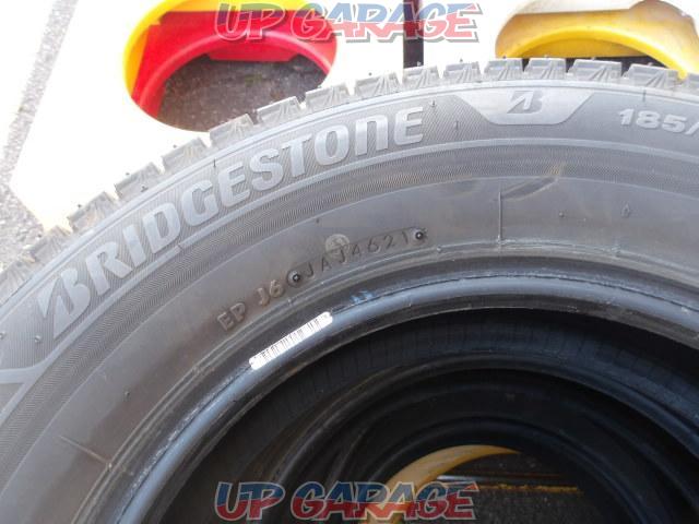 [Studless] BRIDGESTONE (Bridgestone) BLIZZAK
VRX3
165 / 70R14-05