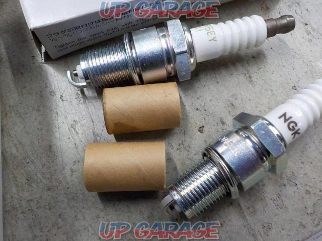 Nissan genuine parts
plug
22401-N8715-02