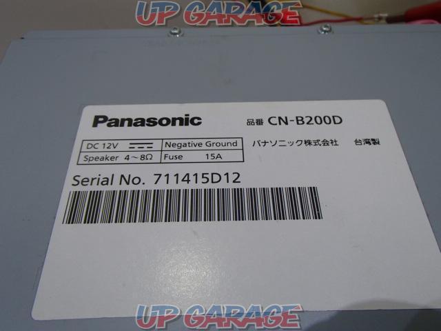 Panasonic
CN-B200D
*Commercial navigation without terrestrial digital broadcasting-05