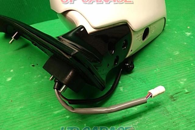 Driver's seat only Toyota genuine (TOYOTA)
10 system / Alphard
Late version
Genuine door mirror
With turn signal-04