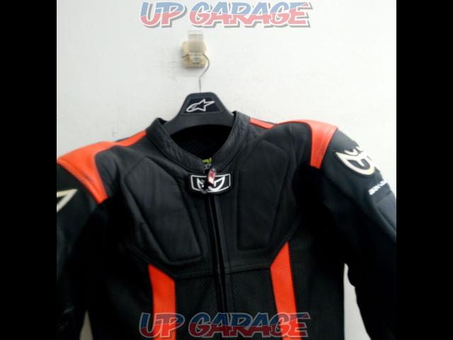 Size unknown
BERIK
Racing suits-02