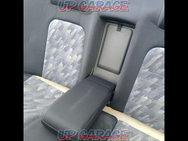 Big price reduction!! Genuine Nissan
Genuine rear seat
Skyline/34 series
Four-door car-07
