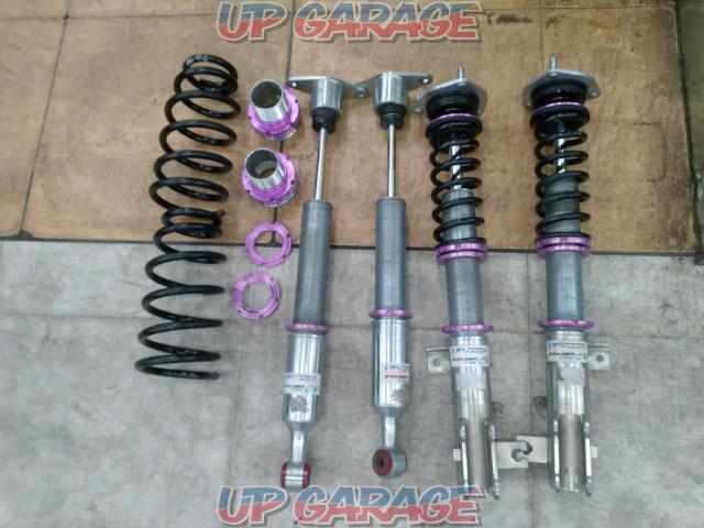 UP
GARAGE (up garage)
Original
UP
SPEC
DAMPER
Type-CW2
[Price Cuts]-01