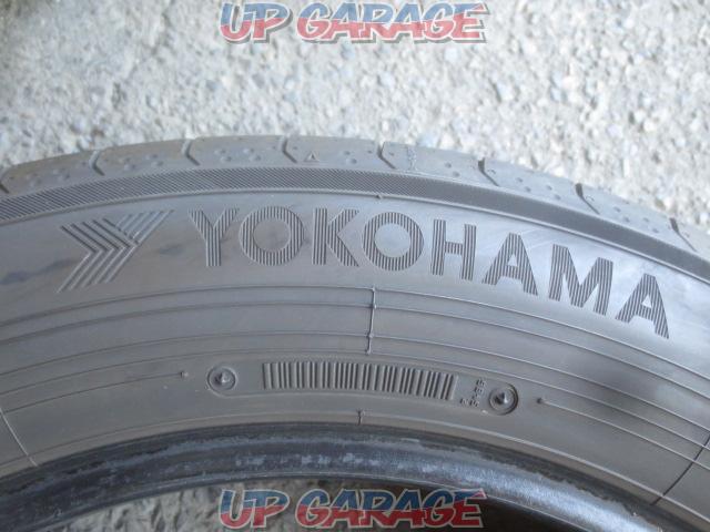 [2] YOKOHAMA
BluEarth
RV-02
225 / 60-18
Tire only two
W05237-06