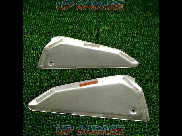  has been price cut 
Unknown Manufacturer
Aluminum side cover
Right and left
CB650R-06