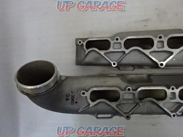 \\17
Price reduced again from 490-!! Genuine Mercedes-Benz
C219
CLS55
AMG
Genuine cylinder head cover-03