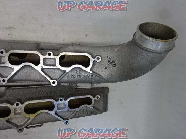 \\17
Price reduced again from 490-!! Genuine Mercedes-Benz
C219
CLS55
AMG
Genuine cylinder head cover-04
