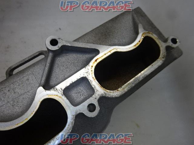 \\17
Price reduced again from 490-!! Genuine Mercedes-Benz
C219
CLS55
AMG
Genuine cylinder head cover-09