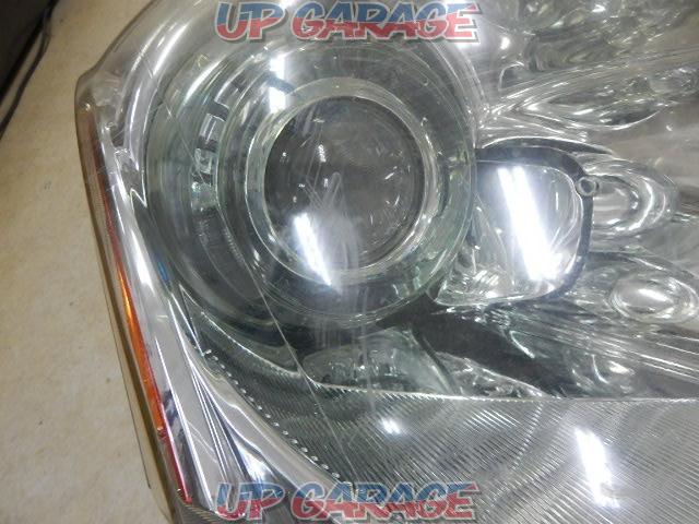 RX2305-1039
NISSAN genuine
Headlight
Right and left-02