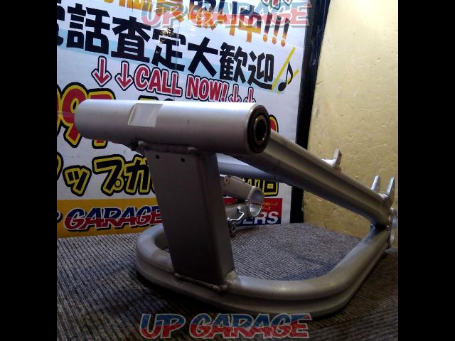 KAWASAKI (Kawasaki)
Genuine swing arm
[ZRX1200]-09