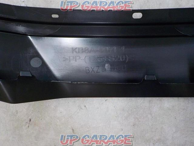 MAZDA
Front grill upper-05