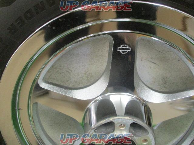 HARLEYDAVIDSON
Genuine front wheel
FLHR(02)-02