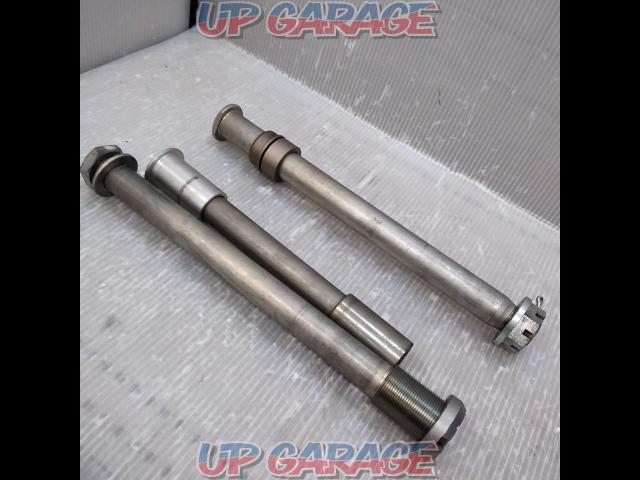 January discount items
SUZUKI
GSX-R750 genuine axle shaft/swing arm pivot shaft set-08