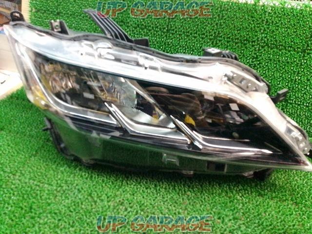 Price reduced!Nissan genuine Serena
C27
Genuine
Late version
LED headlights
Engraved B-02