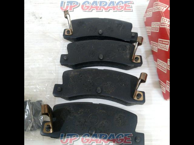 The price cut has closed  TOYOTA
Genuine brake pad 04466-12010-03