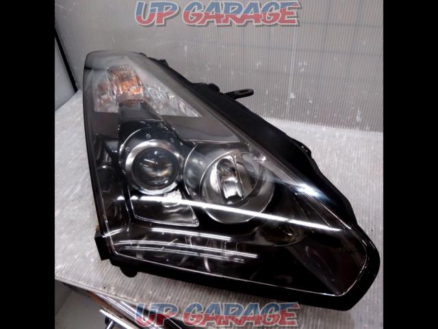 February discount items!!
Nissan
GT-R genuine headlight
Right-02
