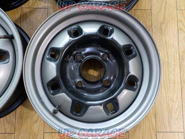 Reduced price Super rare! Original item! Genuine Nissan (NISSAN)
Skyline Japan
C210 series genuine steel wheels-08