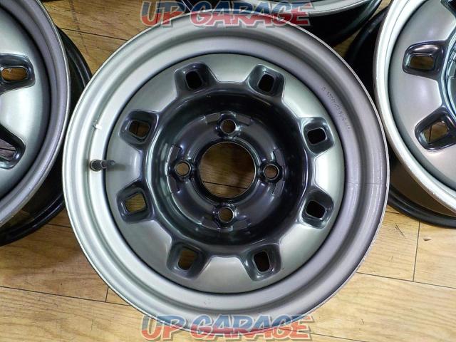Reduced price Super rare! Original item! Genuine Nissan (NISSAN)
Skyline Japan
C210 series genuine steel wheels-09